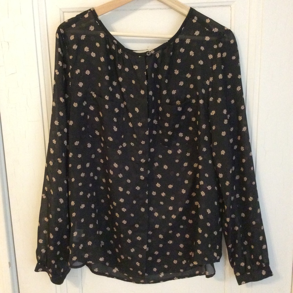 LOFT, NWOT, Black and Tan Floral Top, Size L